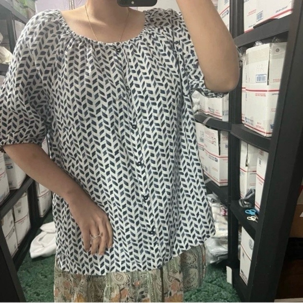 talbots 100% linen button down top - Picture 8 of 8